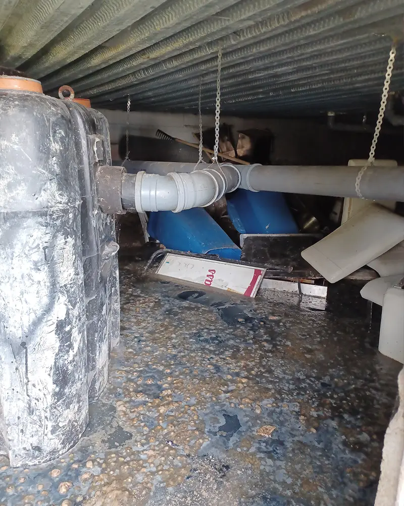 Översvämning i husgrund av Fettavskiljare